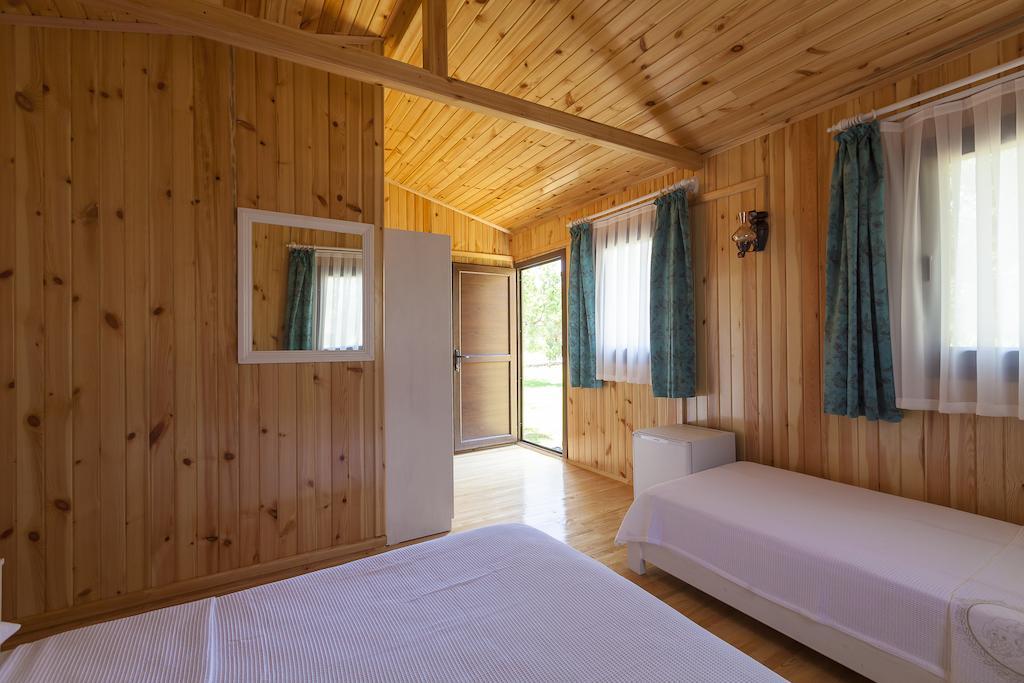 Bal Badem Bungalow Датча Стая снимка